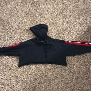 Cropped hoodie